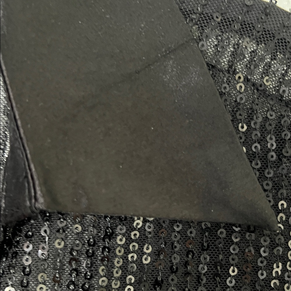 Elegant Black Sequin Blouse - Picture 3 of 5